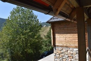 pogled sa terase na zaovine